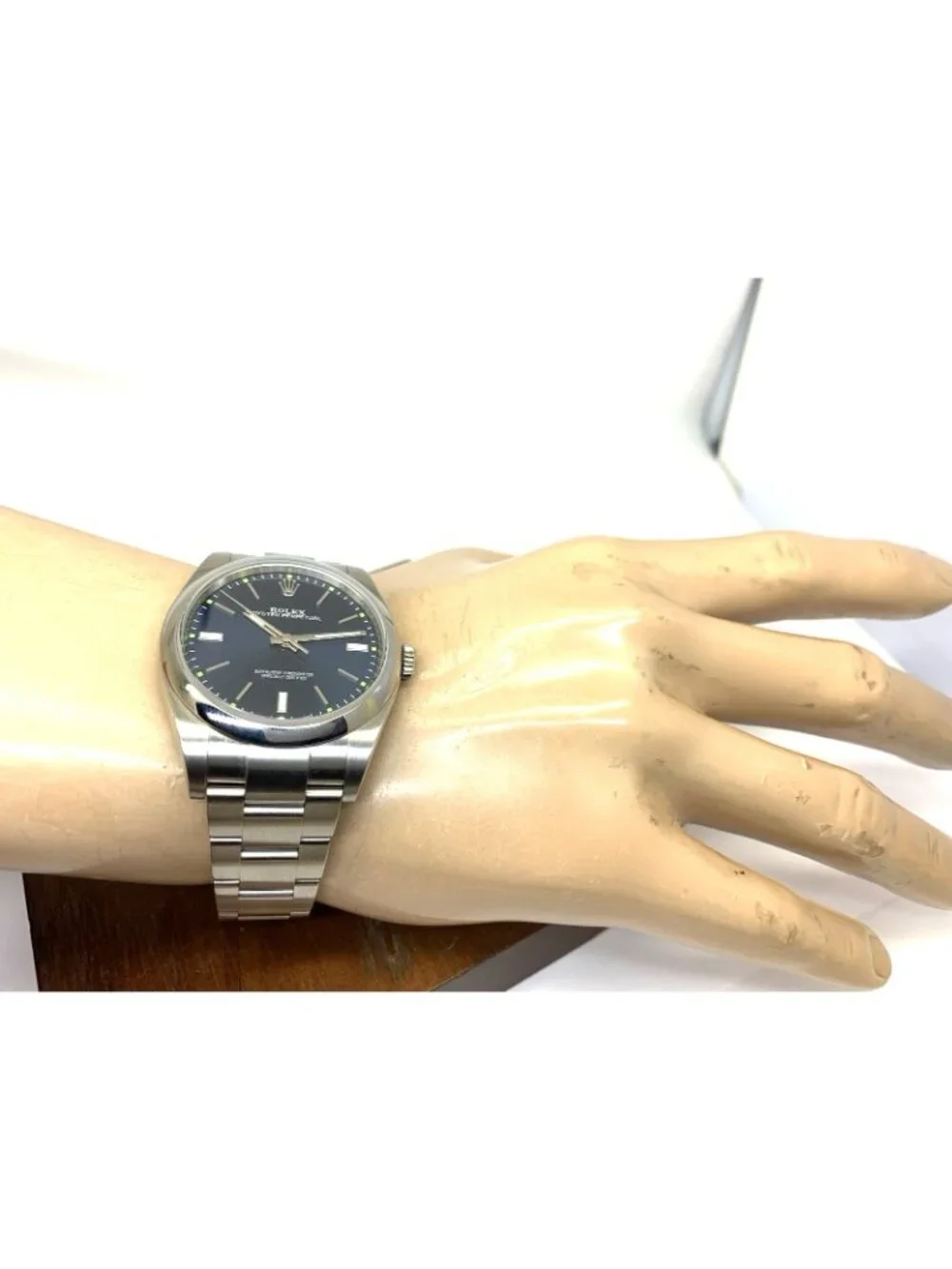Rolex Oyster Perpetual Men's Watch 114300 Swiss Automatic Blue Dial Steel 39mm